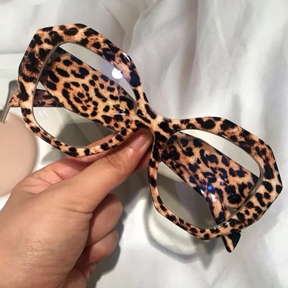 Brown and Black Cat-Eye Glasses with Leopard Print Design